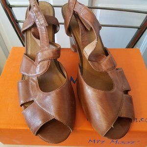 Miz Mooz Guthrie Sandals in Whiskey Sz. 10